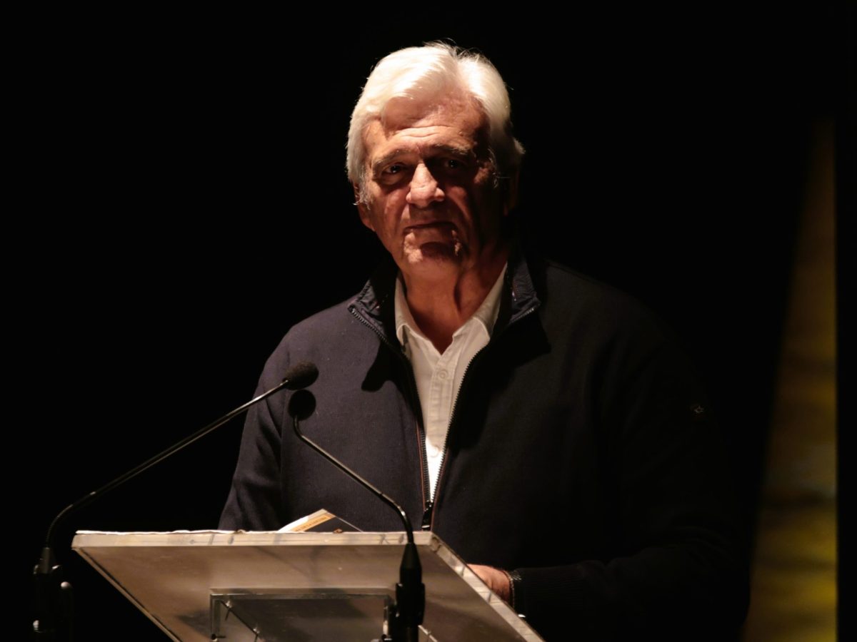 “La vida es un oximorón, y quien no lo vea así que siga&nbsp;remando”
